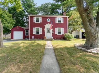 88 Brunswick Dr, Warwick, RI 02886