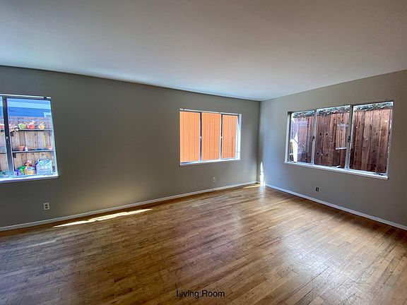 5th image of 328 Hanover Ave #5