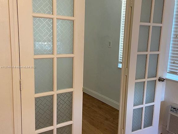 3rd image of 1995 Marseille Dr APT 4