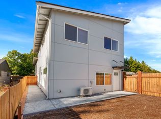 1741 N 130th St #A, Seattle, WA 98133