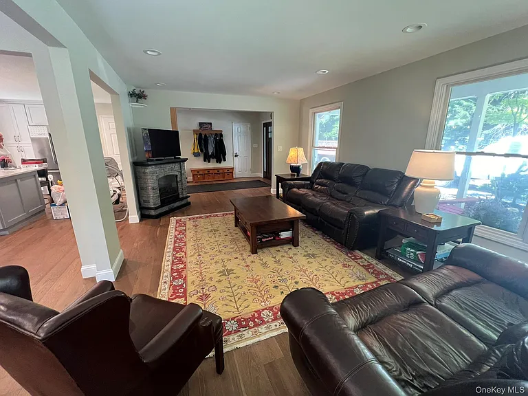 23 Craig Dr — Photo 8