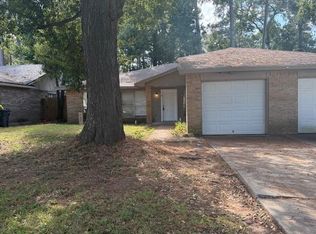 1610 Hazelwood St, Conroe, TX 77301