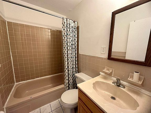 4th image of 135-12 37th Ave #3