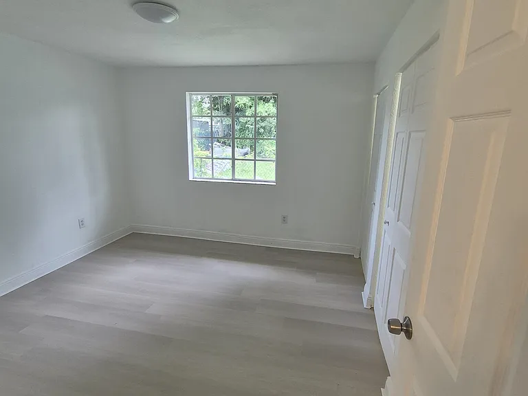 137 NW 58th St — Photo 1