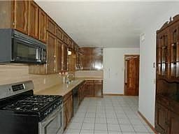 4th image of 1713 E Martha Ln