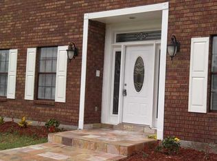 3804 Lake Providence Dr, Harvey, LA 70058