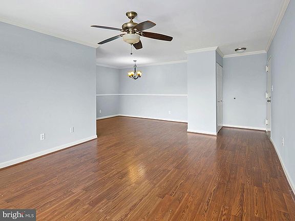5th image of 563 Florida Ave APT 201