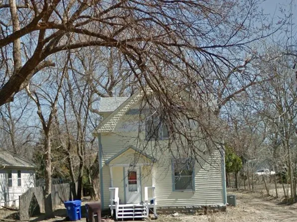 912 N Main St, Salina, KS 67401