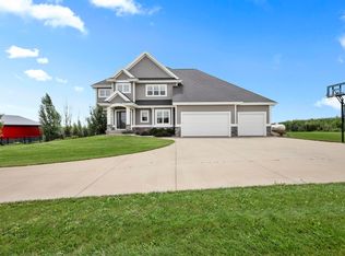 2329 Uphoff Rd, Cottage Grove, WI 53527