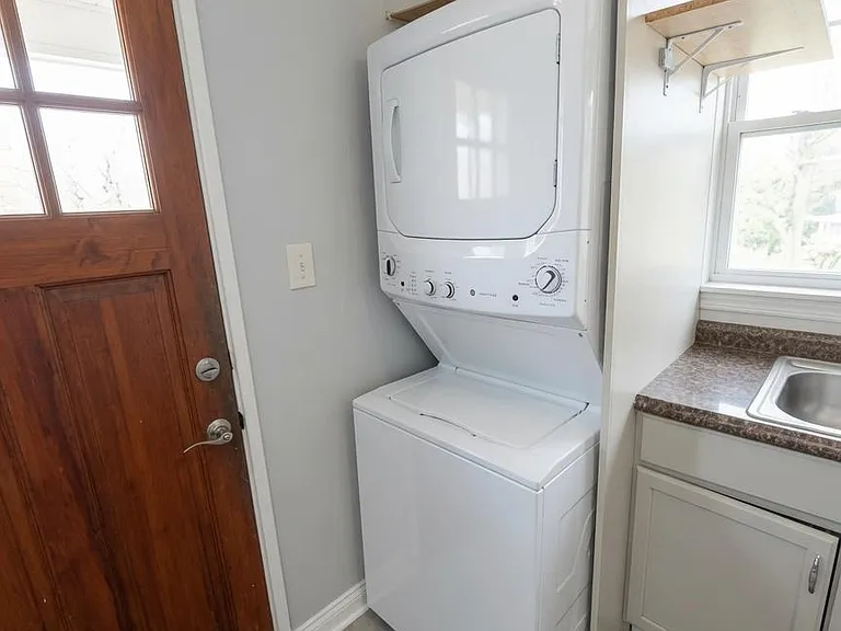 31 Spring St #1 — Photo 11