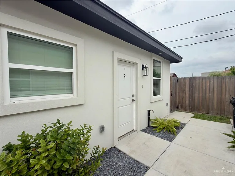 401 Bertha Ave #2 — Photo 2