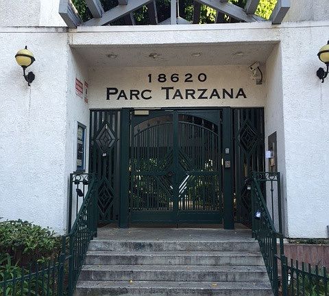 2nd image of 18620 Hatteras St Unit 103