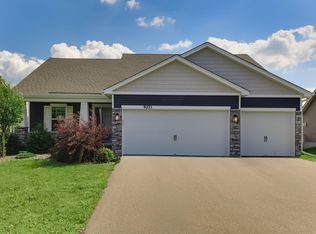 9275 62nd St S, Cottage Grove, MN 55016