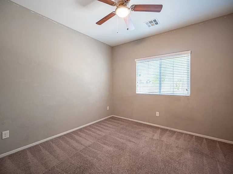 2715 Amazing Meadows Ave — Photo 29