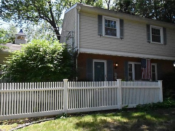 4th image of 4305 Woodleigh Ln