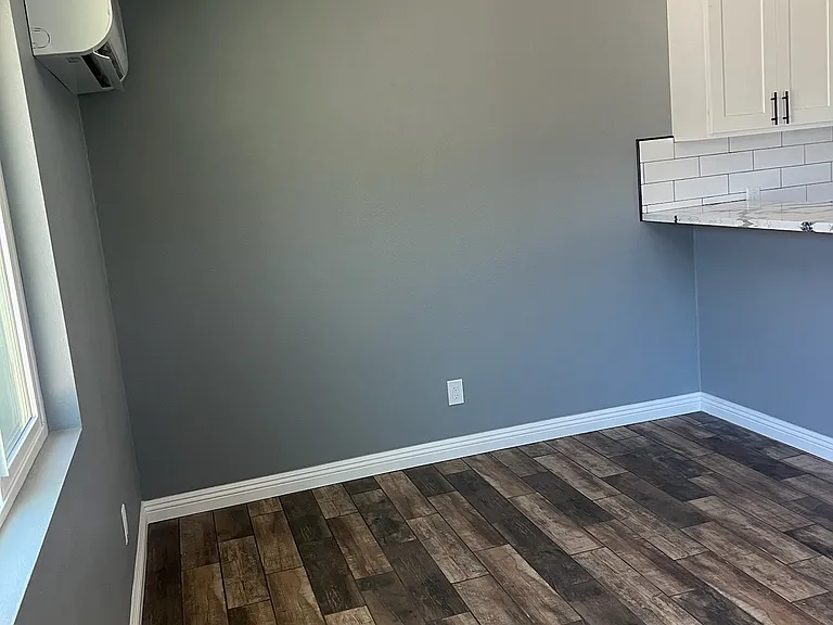 960 N H St #2 — Photo 7