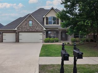 4904 SW Ridge Mont Rd, Bentonville, AR 72713