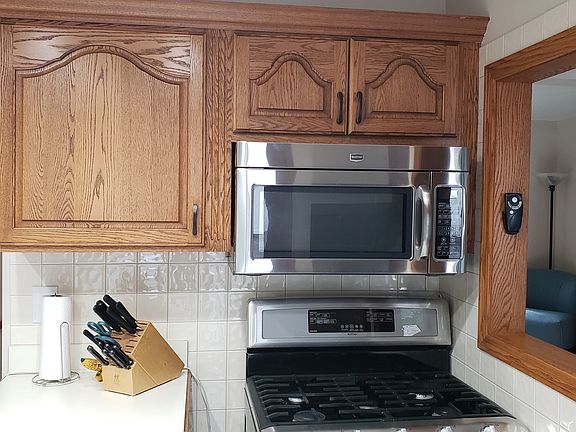 3rd image of 36397 N Streamwood Dr