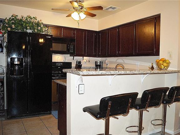 3rd image of 2136 Willowbury Dr Unit B