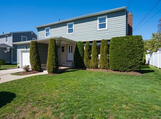 2386 Hampton Avenue, Seaford, NY 11783