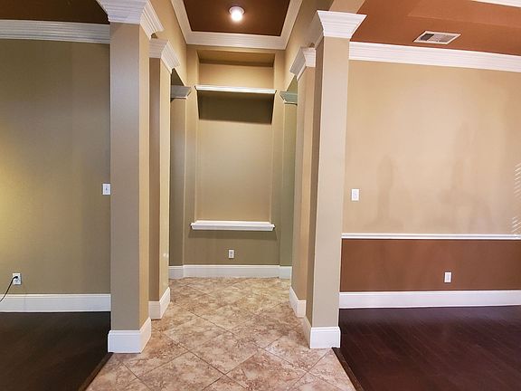 5th image of 7904 Aqua Vista Dr
