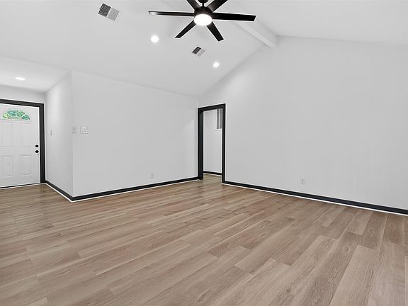 4th image of 710 Knob Hollow St