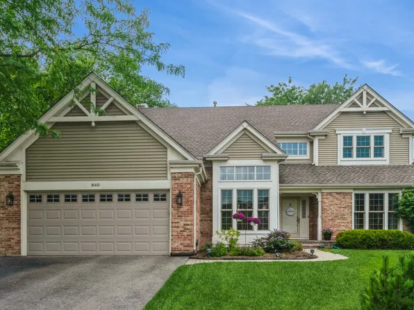 840 Warwick Ln, Lake Zurich, IL 60047