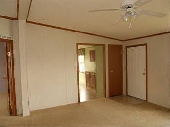 4th image of 3413 Evergreen Dr