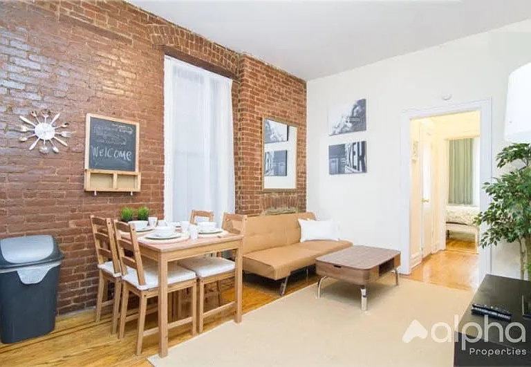 211 E 14th St #8 — Photo 1