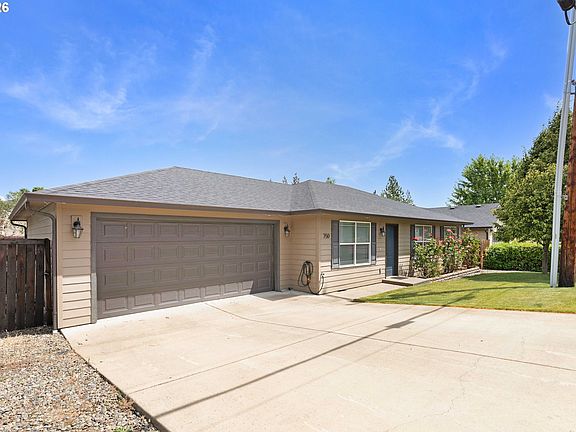 3rd image of 750 SE Tokay St