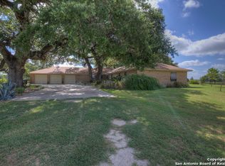 480 Schuenemann Rd, Seguin, TX 78155