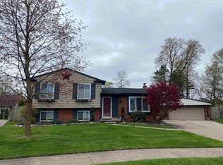 41208 N Central Dr, Sterling Heights, MI 48313