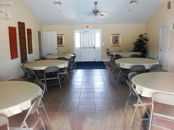 5th image of 1802 Lake Forest Dr