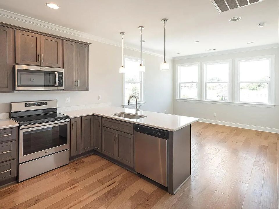 Kitchen/Living area