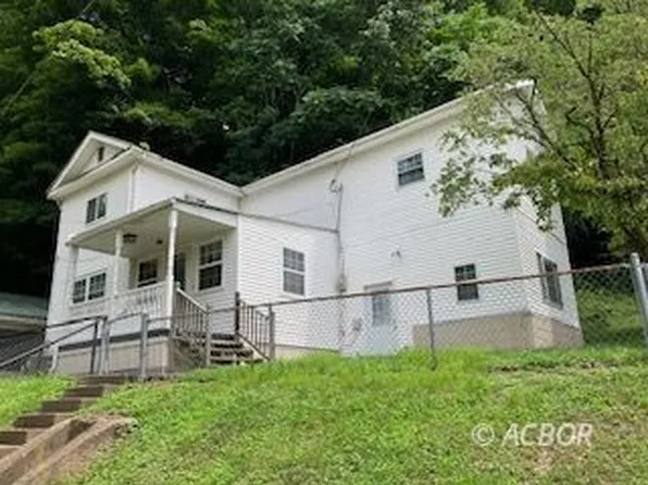 5 Cave St, Pomeroy, OH 45769