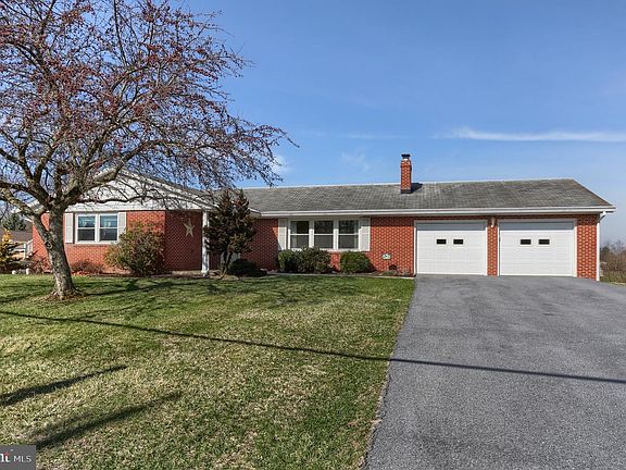 3rd image of 139 Lawn Rd