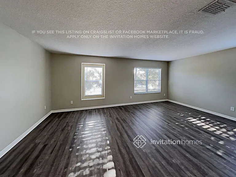 7444 Bridgeview Dr — Photo 9