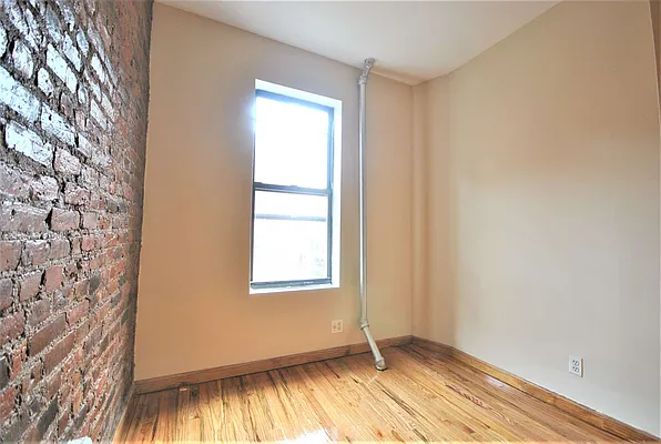 Rented by Bold New York | media 15