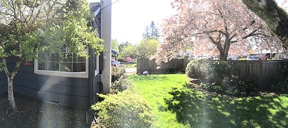 5th image of 1001 NE Birchwood Dr