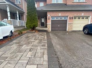 5610 Freshwater Dr, Mississauga, ON L5M 7N1