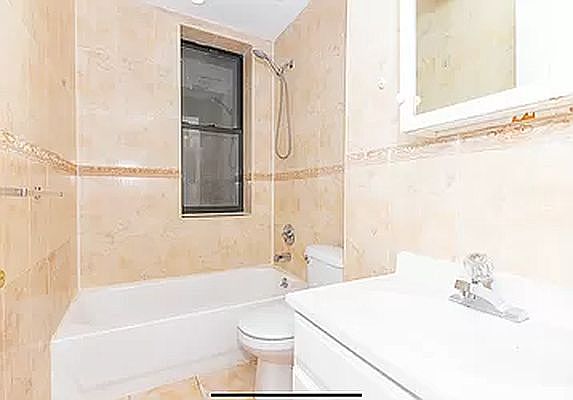 5th image of 279 Classon Ave #1D