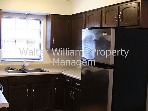 3rd image of 1219 S Daytona Ave #D