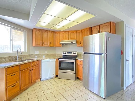 5th image of 34 Loma Mar Ct