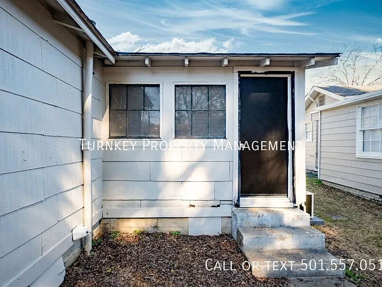 1308 W 21st St — Photo 16