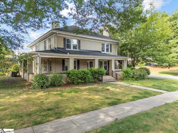 35 Perry Ave, Greenville, SC 29601