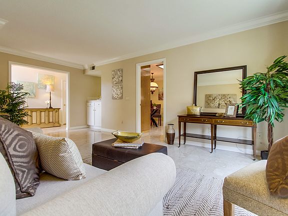 4th image of 1185 Upland Hills Dr #S
