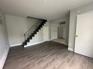 13 Hazel St APT 1, Glen Cove, NY 11542