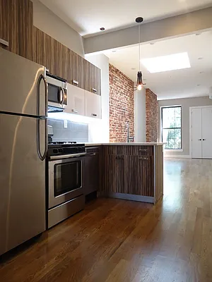 Rented by Next Door Realty NYC | media 24