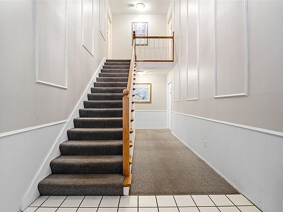 4th image of 426 Colony Woods Dr #A
