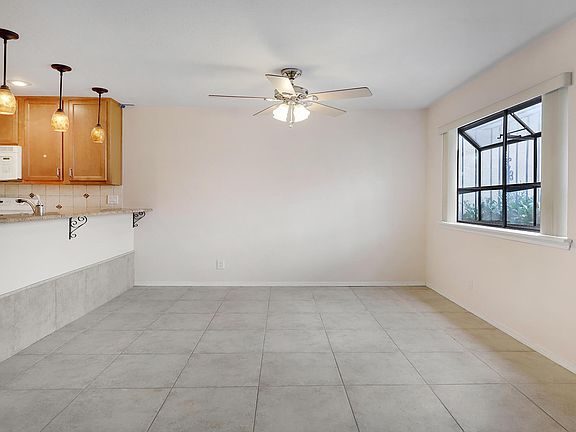 5th image of 6041 McKinney Dr NE